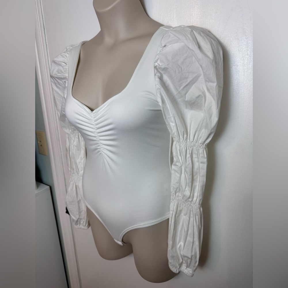 NEW Feminine White Bodysuit Long Puffed Sleeves size Medium #1604 - Picture 3 of 9
